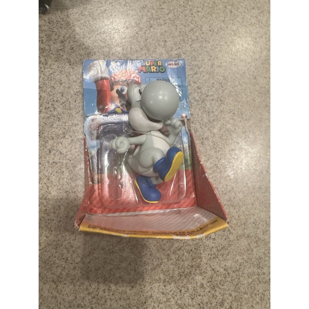 Jakks Pacific Super Mario White Yoshi Figure Collectable